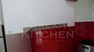 Επιπλα Κουζινας Λευκη Λακα 22mm 25